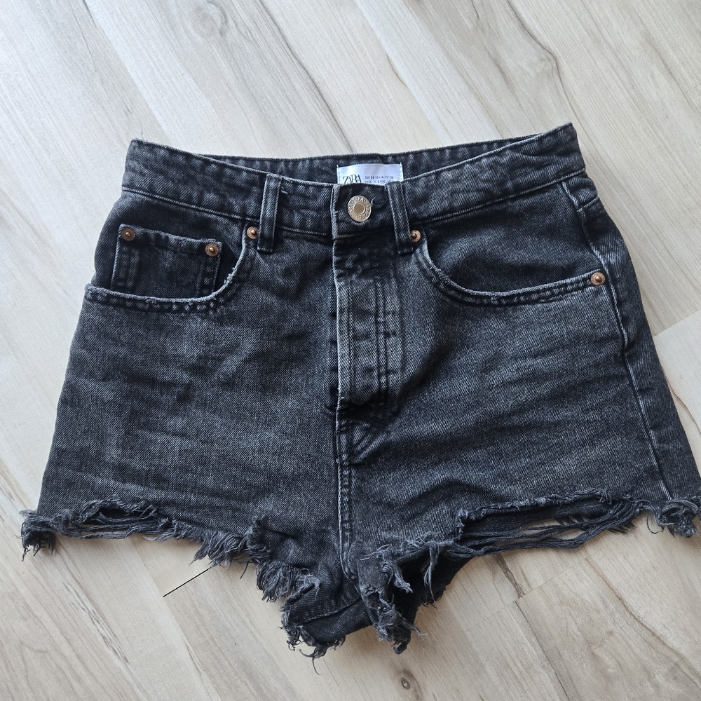 Zara Black Denim Shorts Midrise